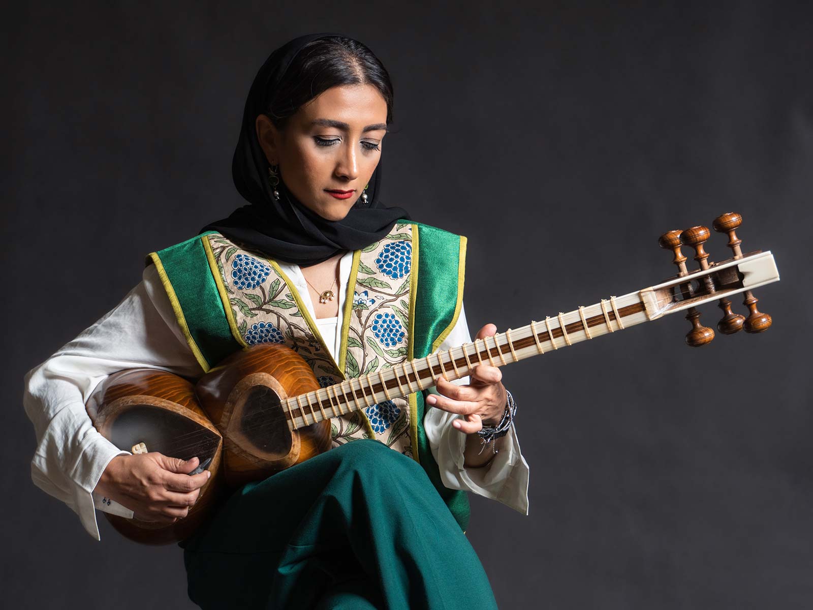 آموزشگاه موسیقی پارس - گلنوش صالحی