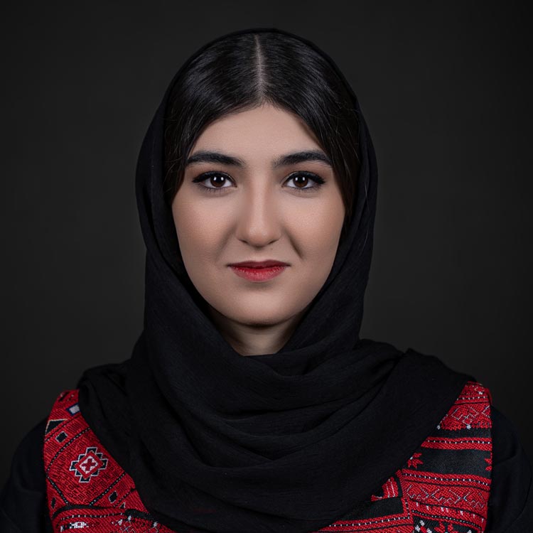 سونیا حقیقیان