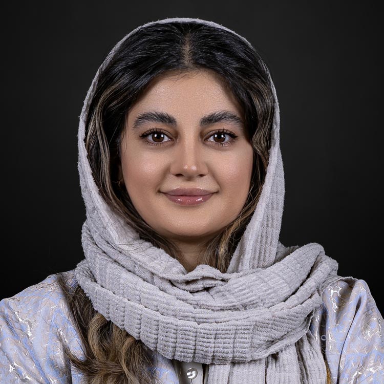 سایه محمدی