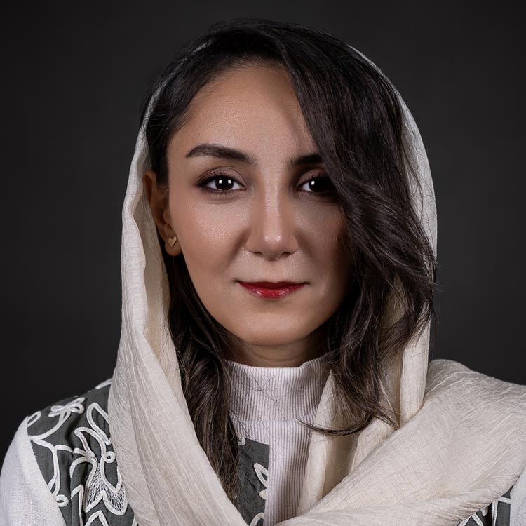 نهال کنعانی