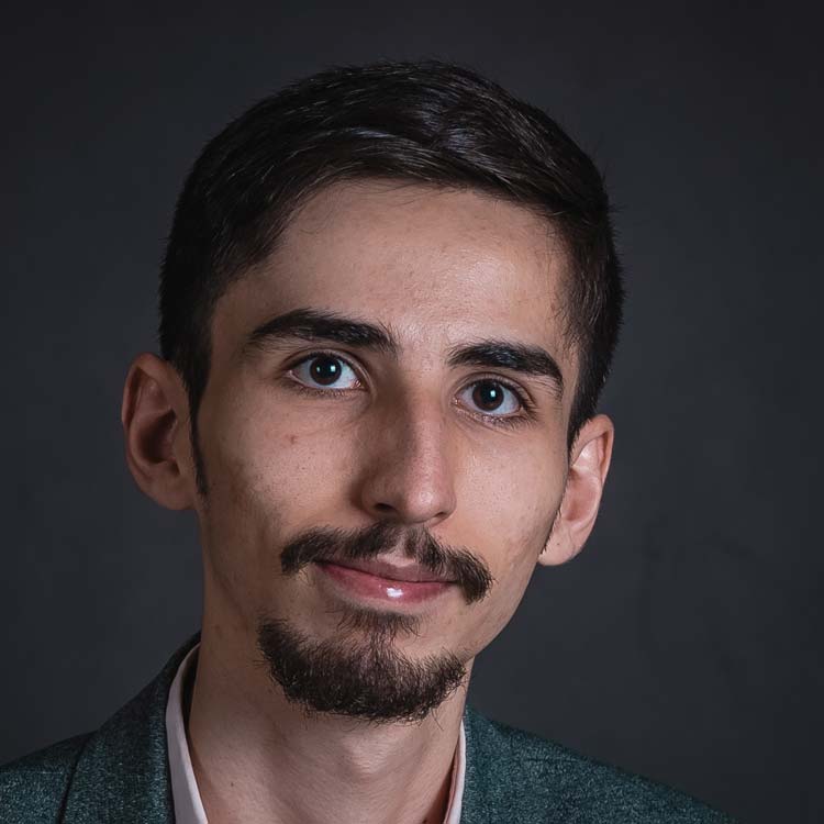 ارشیا آغنده