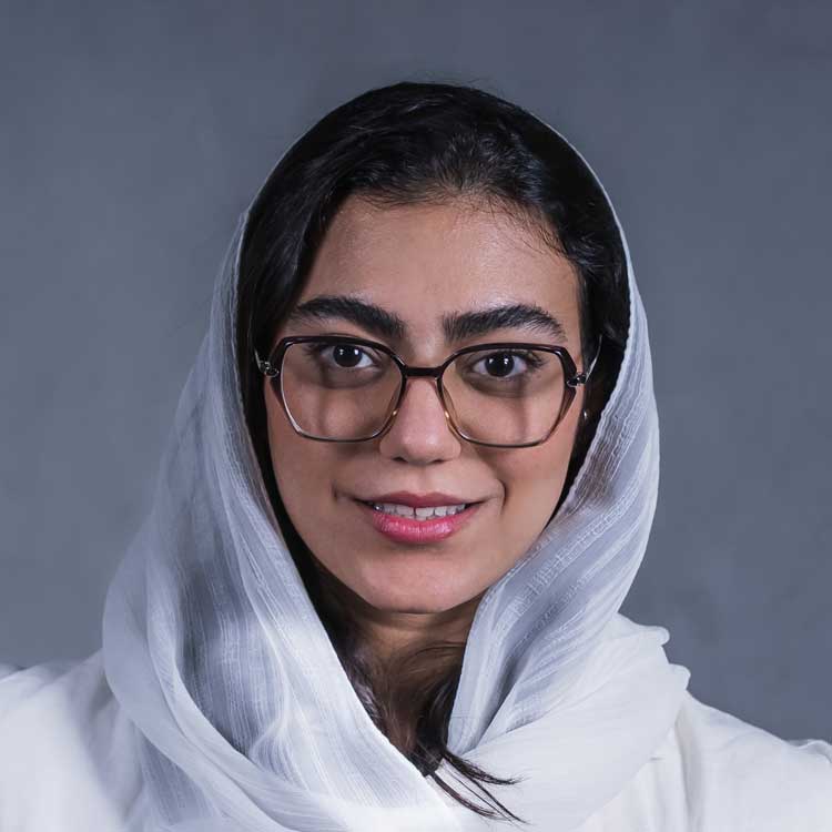 مدیا هاشمی