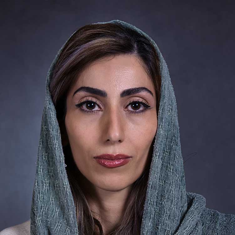 نرگس عنبرستانی