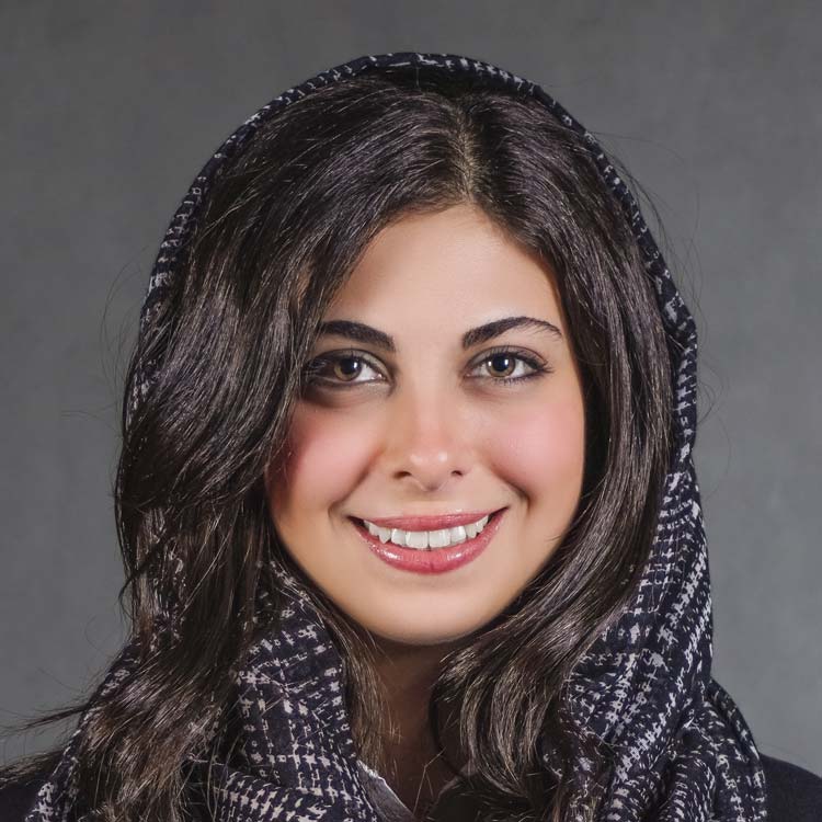 نازگل قهرمانی