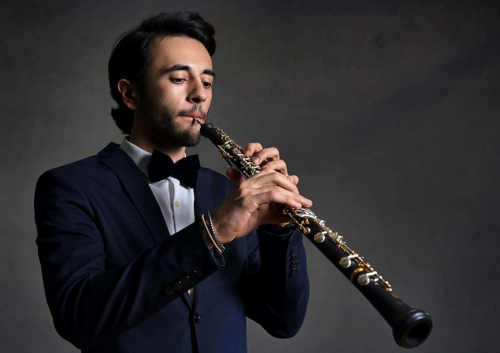 آموزشگاه موسیقی پارس - فربد هوشنگی آموزشگاه موسیقی پارس - فربد هوشنگی