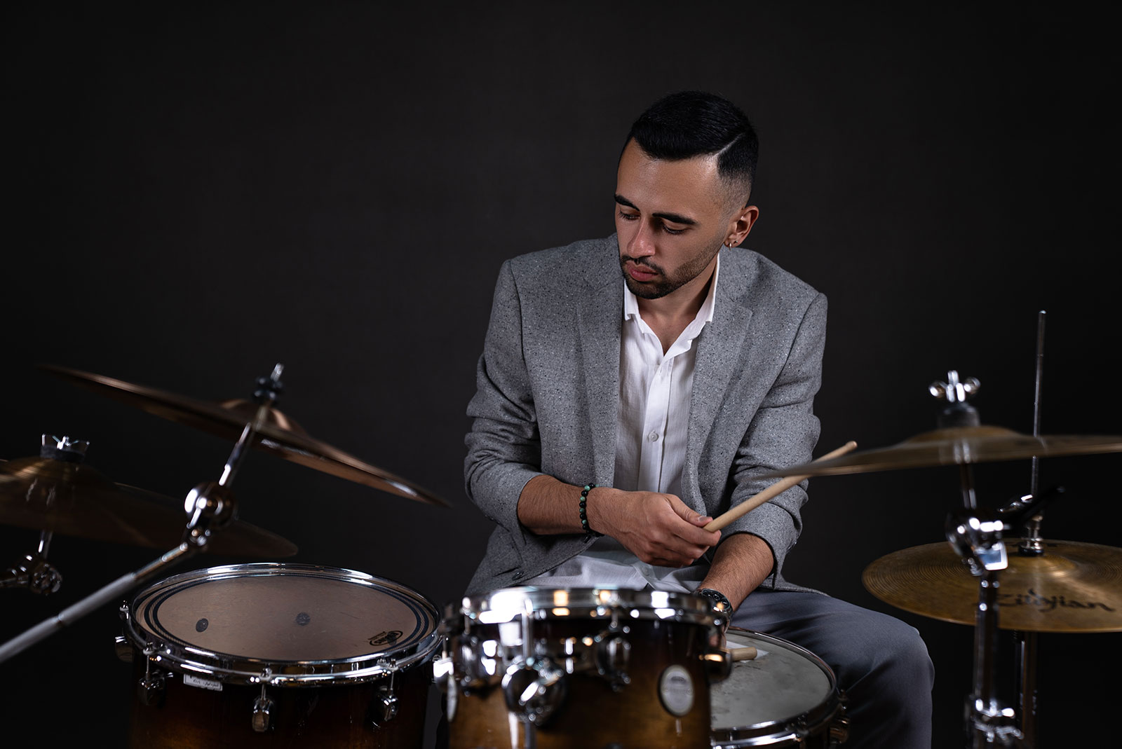 آموزشگاه موسیقی پارس - فربد هوشنگی آموزشگاه موسیقی پارس - فربد هوشنگی